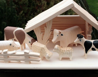 Set Wooden farm and 6 carved farm animals, Hand carved, Wooden toys, Handmade toys, Kids gift, Eco-friendly toys, Waldorf toys, Montessori