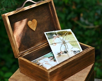 Boîte en bois rustique, boîte avec support photo en cuir 13 x 18 cm