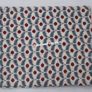 Colcha Kantha india con estampado floral: Colcha ligera de algodón. imagen 4