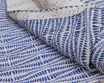 Blaue Kantha Quilt Tagesdecke: Leichte Tagesdecke für Zwillinge