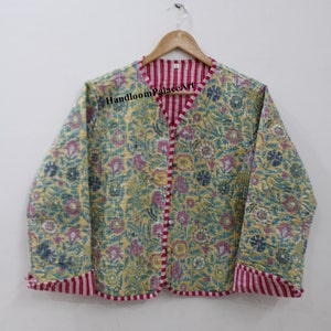 Vintage Cotton Quilted Jacket: Floral Print Women&#39;s Wear