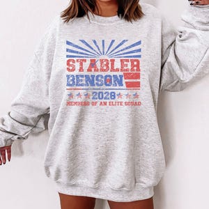 Sweat-shirt Stabler Benson 2028, chemise Elliot et Olivia, chemise rétro Elliot Stabler Olivia Benson, chemise SVU chemise des années 90, cadeau pour fan