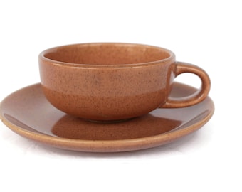 Laurel California Pottery kop en schotel set: midden van de eeuw gespikkeld bruin