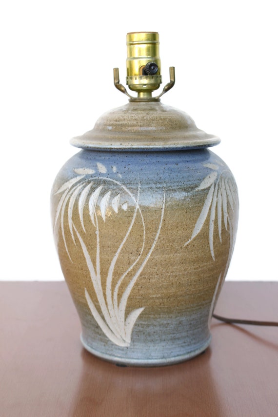 Vintage pottery deals lamp