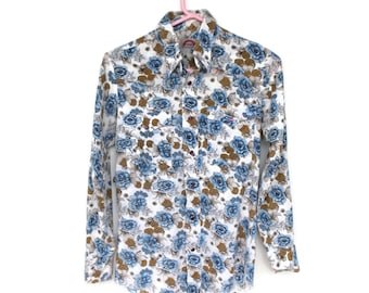 Vintage Wrangler Western Shirt: Blue Roses, Pearl Snaps