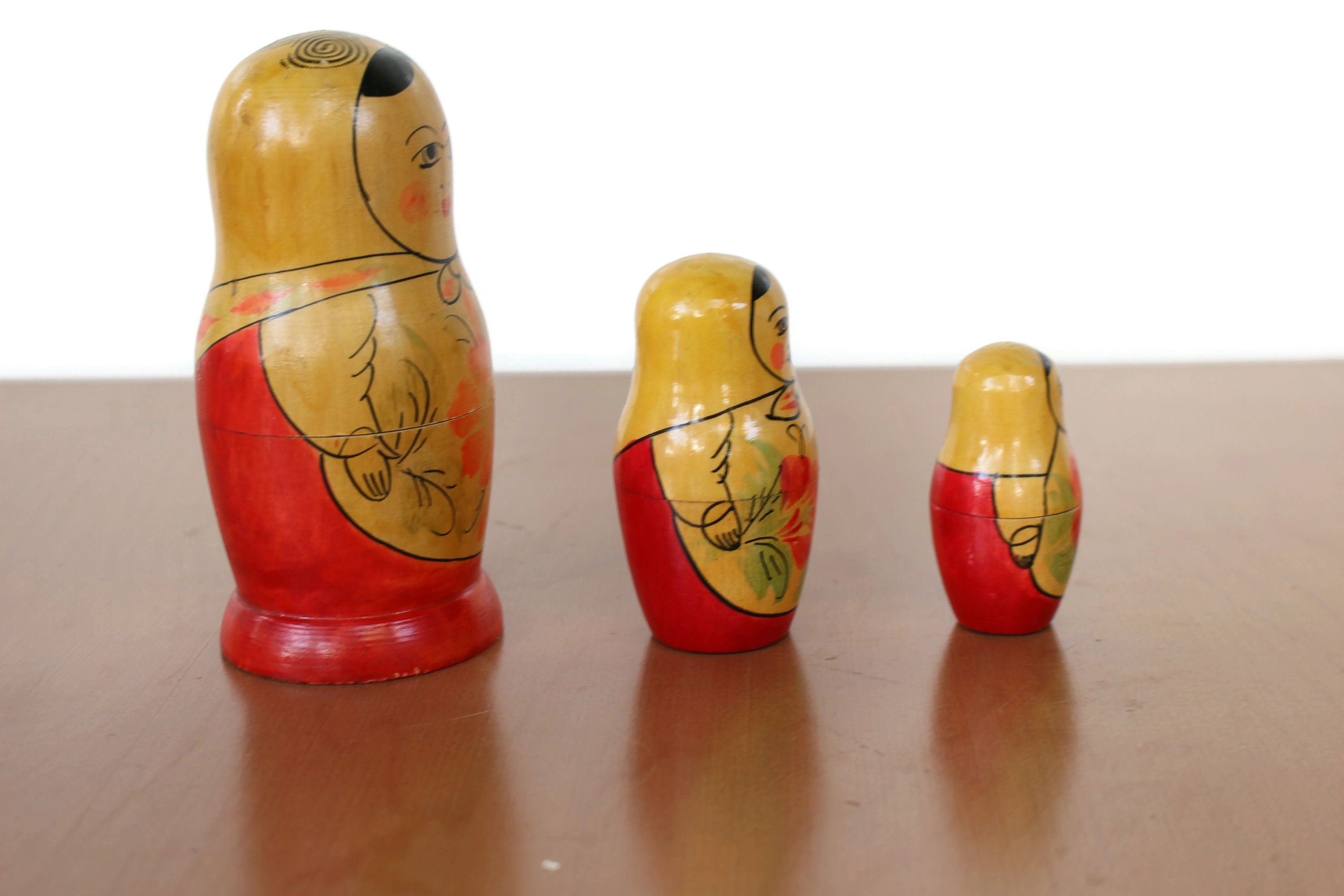 ヴィンテージ マトリョーシカ人形セット：手描きのロシアの入れ子人形
