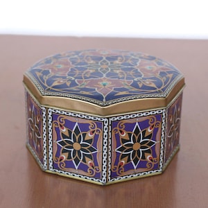 Vintage Meister Octagon Tin Box: Floral Motif Keepsake