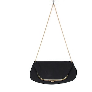 Cartera de mano vintage plegable con correa de cadena dorada y dos secciones / Bolso de noche negro de los años 60 / Cierre de diamantes de imitación