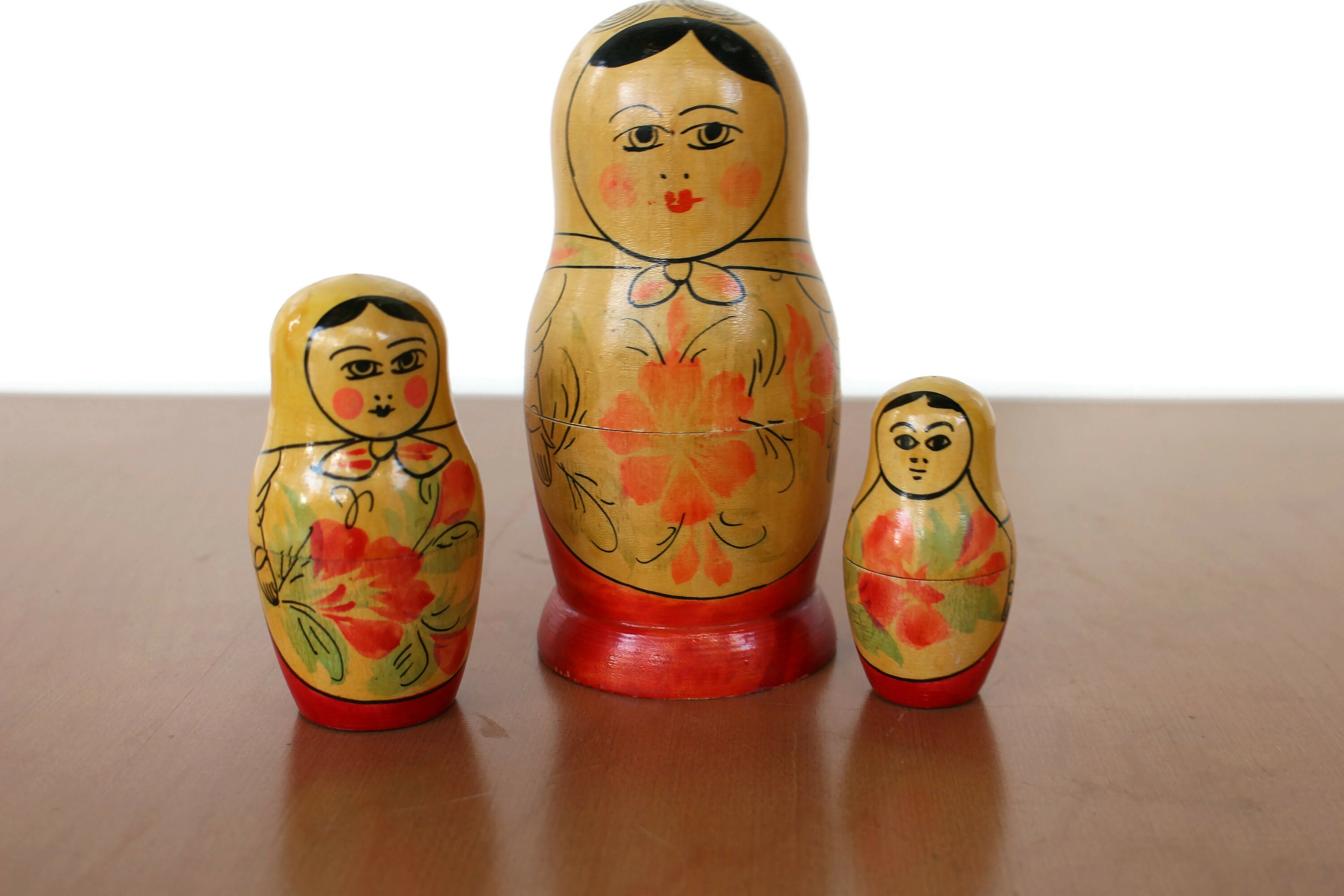 ヴィンテージ マトリョーシカ人形セット：手描きのロシアの入れ子人形