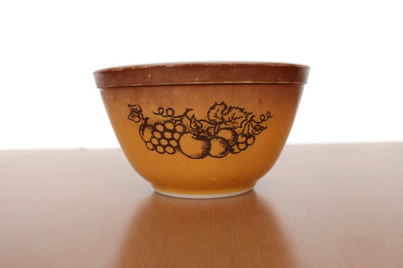 Vintage Pyrex Old Orchard 1 1/2 Quart Mixing Bowl, Pyrex Brown Ombre  Nesting Bowl, Small Brown/orange Pyrex Bowl 