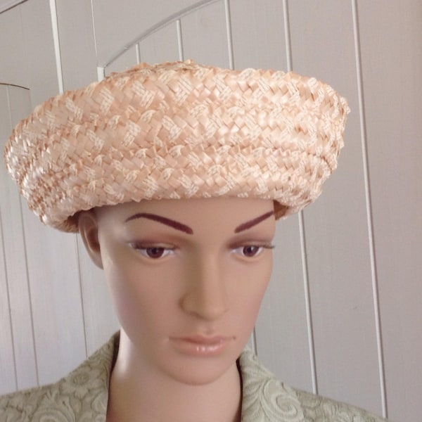 Vintage 1950's Staw Bucket Hat with small Bow by Wesco .