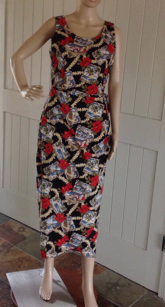 Vintage Hawaii Dress , beautiful bright Hawaiian P