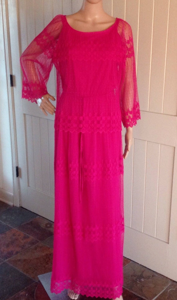 Vintage 1980's maxi dress completely in Lace in da