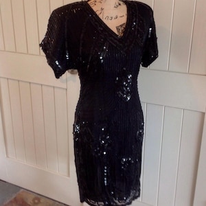 Vintage 1980er Schwarze Pailletten , Perlenbesetzte Seidenkleid von Sténay