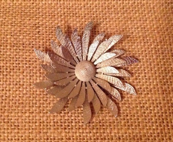 Vintage Wies silver toned Flower Brooch 1950's . - image 3