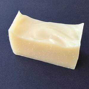 Barra de lavado de lana natural (tamaño medio)