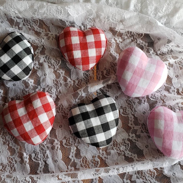 6 pc. Buffalo check hearts, country decor, tiered tray decor, accent hearts, pink hearts, red hearts, scatters, tiered tray, crafts