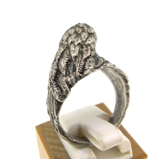 Vintage Sterling Silver Eagle Head Ruby Eyes Ring… - image 7