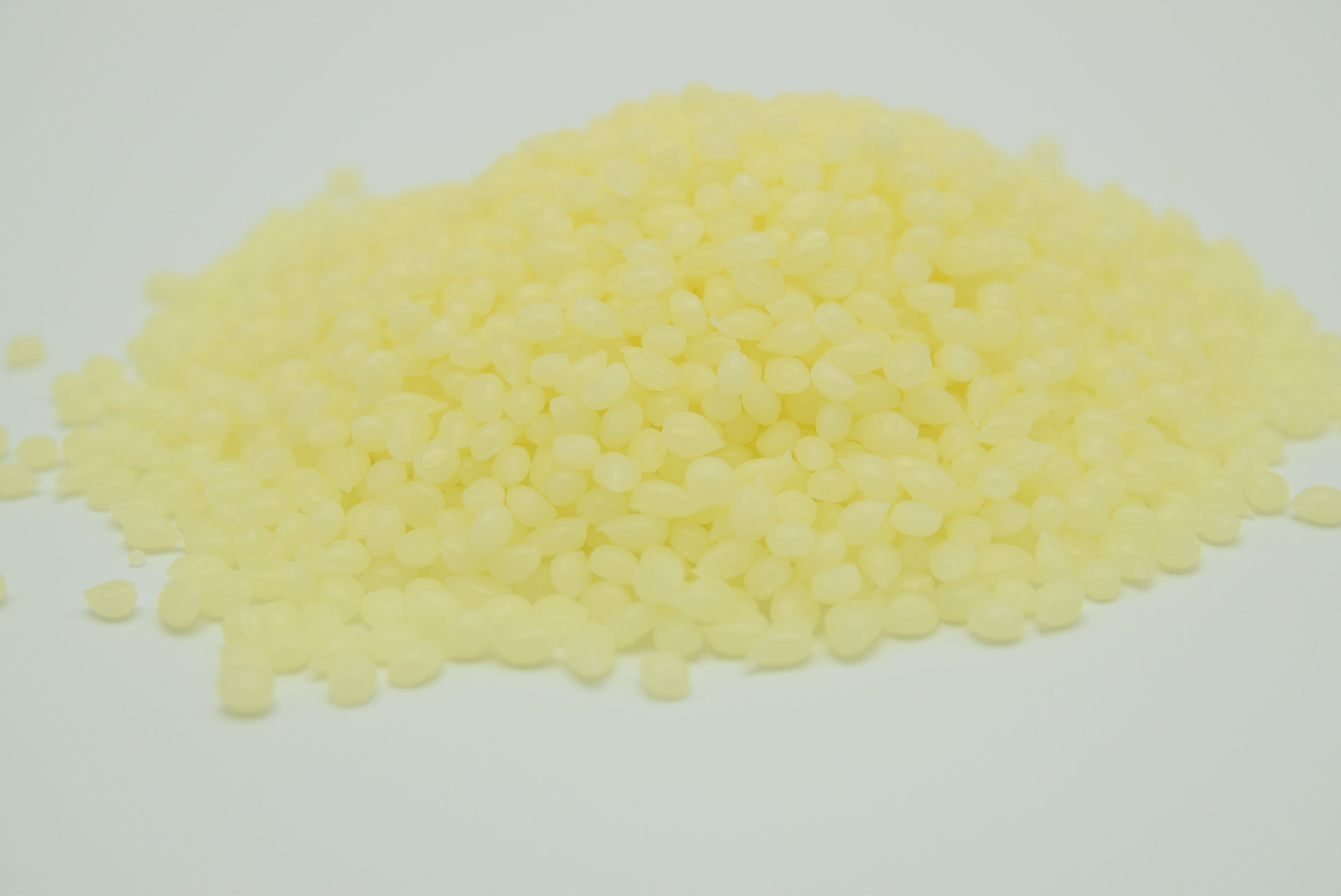 2.5lbs Pure White Beeswax Pellets DIY Lip Care, Candles, Soap
