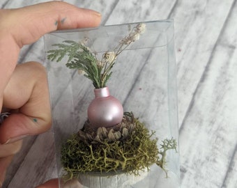 Miniature bouquet of flowers in Christmas ball, Christmas decoration, Christmas decoration, pink, silver glitter