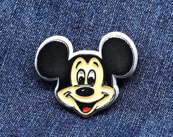 Pin de plástico vintage de Mickey Mouse de los años 70 - Recuerdo de Disneyland