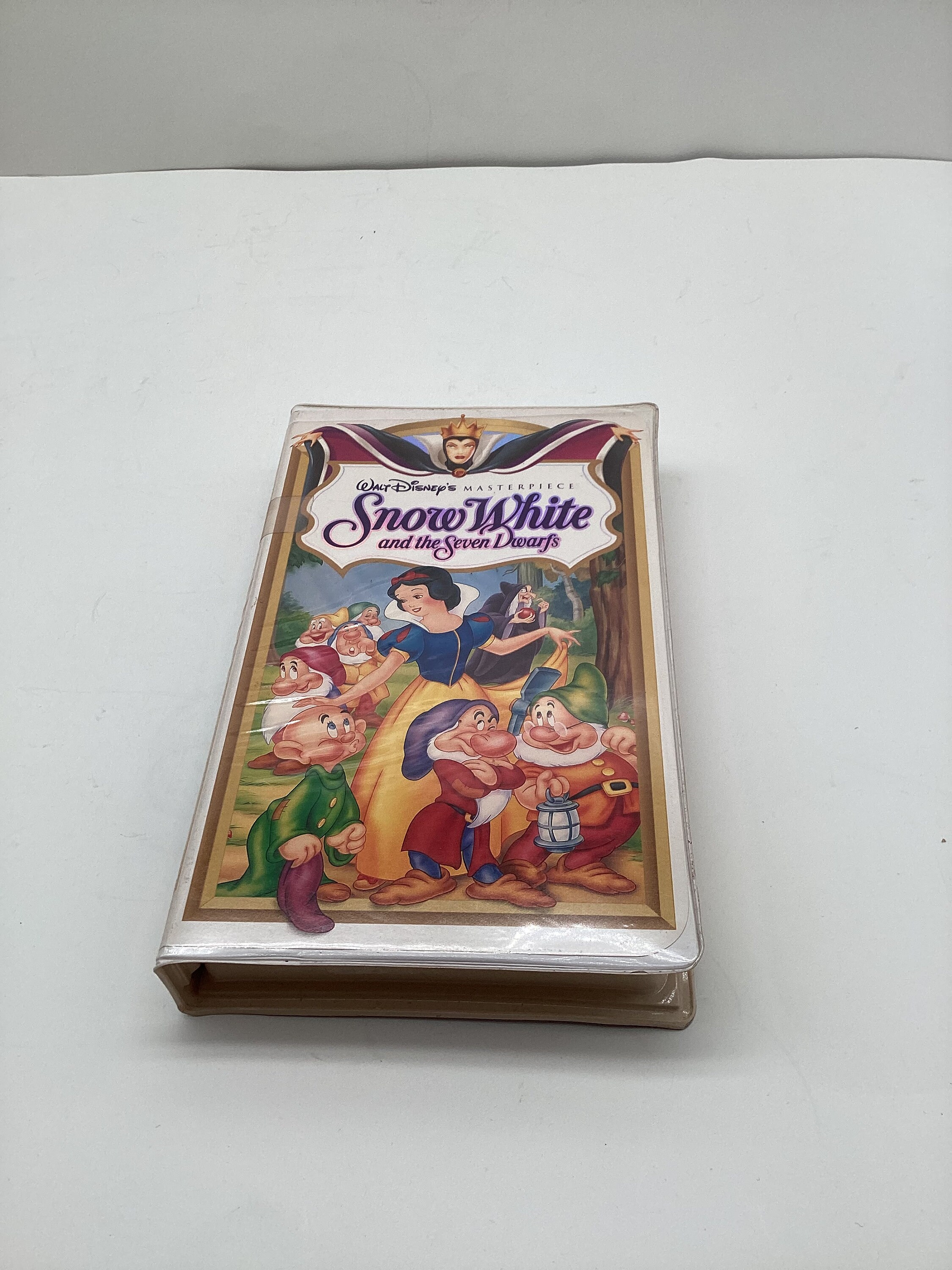 Snow White and the Seven Dwarfs Walt Disney's Masterpiece VHS 1524