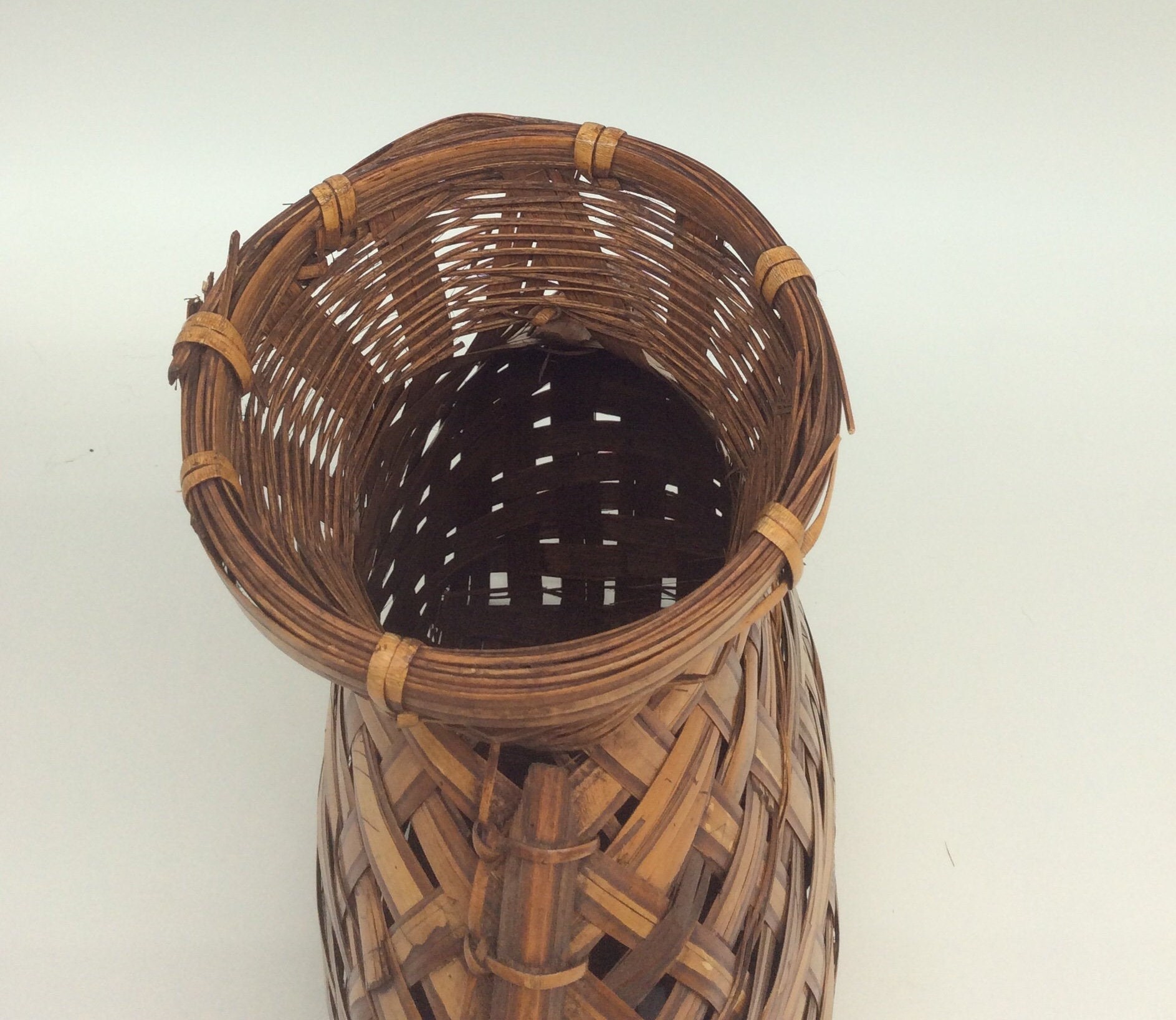 Vintage Philippine Ifugao Small Wicker Fish Trap Basket Hand Made -   Canada
