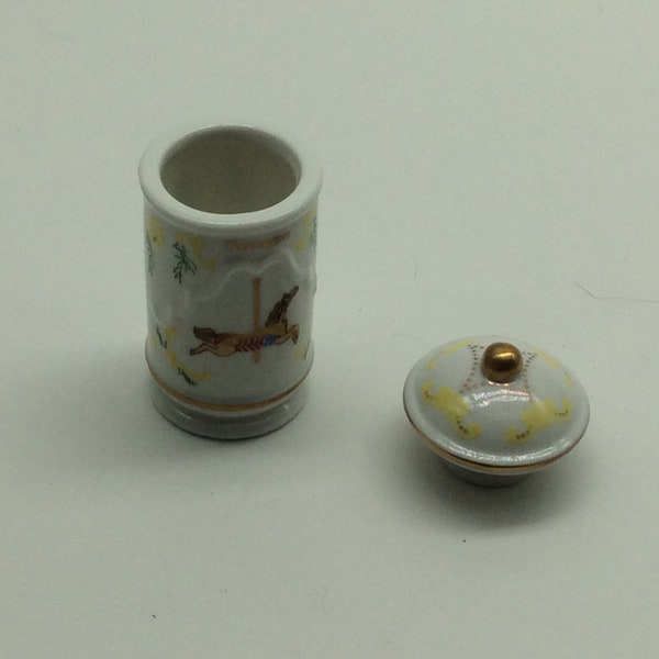 Lenox Porcelain China The Spice Carousel Jar Tarragon 1993