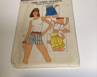 Vintage 1970's Simplicity 6946 Sewing Pattern One Yard Shorts