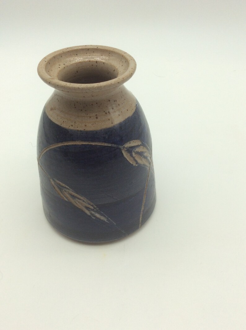 Annapolis Pottery Blue Pot Vase with Wheat Design AP studio Etsy