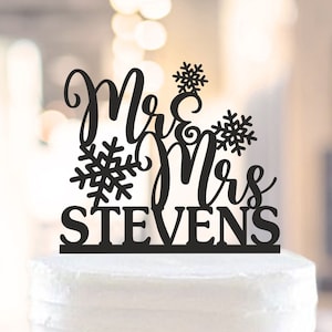 Sneeuwvloktaarttopper, winterbruidstaarttopper, winterbruiloft, sneeuwvlokbruiloft, kerstbruiloft, houten taarttopper, Dhr. en Mevr. 1336
