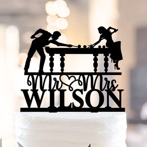 Ozdoby na tort weselny z motywem bilarda, ozdoba na tort bilardowy, ozdoba na tort z motywem pary młodej z kijami bilardowymi, ozdoba na tort z motywem bilarda, ozdoba na tort snookera