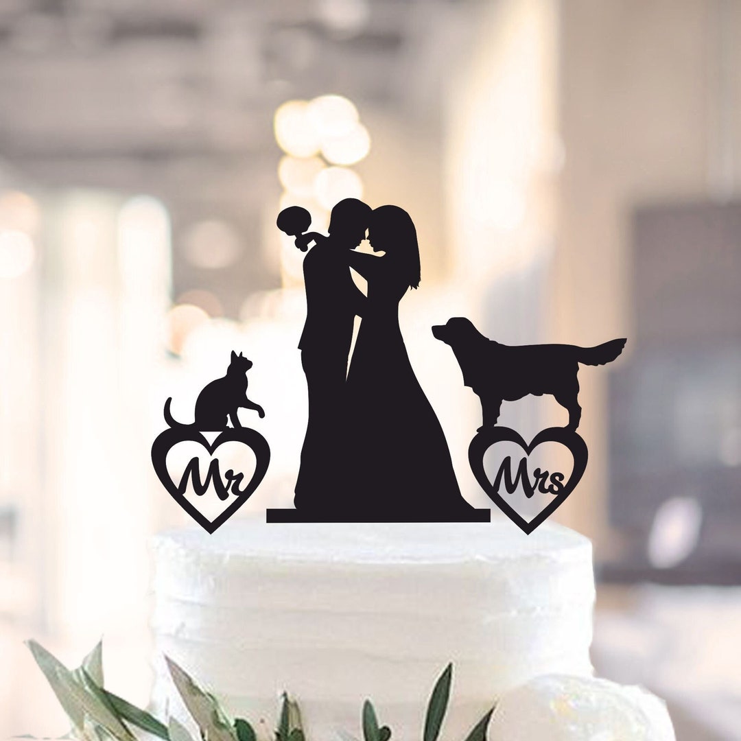 Wedding cake topper with cat and dog | Honestweddingadvice.com