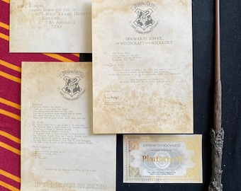 Lettre d'acceptation personnalisée Harry Potter Poudlard | Liste des fournitures scolaires | de train imprimé feuille d'or | Enveloppe avec adresse | Cachet de cire