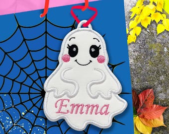 Ghost Bag Tag - Ghost Bag Tag In The Hoop Applique Embroidery Design - Halloween Machine Embroidery Design.