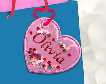 Heart Bag Tag Shaker In The Hoop Machine Embroidery Design, Valentine's Day Bag Tag Design.