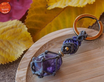 stone key chain macrame pouch crystal pouch boho keychain Macrame key chain healing pouch with a Labradorite stone healing jewelry