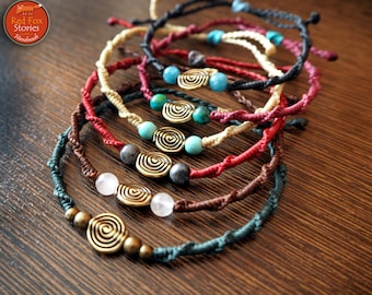 Bracelet en macramé avec spirale et pierres précieuses, bracelet perlé, bracelet macramé, bracelet hippie, bracelet gemme, bijoux de festival, boho