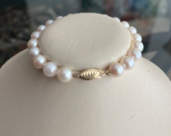 Akoya Pearl Bracelet 6.5-7mm White Saltwater Pearls-14k Solid Gold Clasp- Ready to Ship-Small Pearls