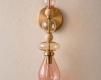 Aplique de pared de vidrio ámbar soplado a mano, lámpara de pared de vidrio - Aplique de pared de vidrio soplado a mano - Iluminación de aplique de pared de latón - Lámpara de pared de mesilla de noche de vidrio