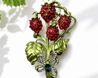 Wild Strawberry Brooch, Red Crystal Berry Pin, Vintage Style Botanical Jewelry, Gardener Gift