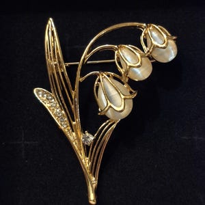 Broche Vintage Années 60 - Style Barrette Dorée Avec Cabochon Nacré