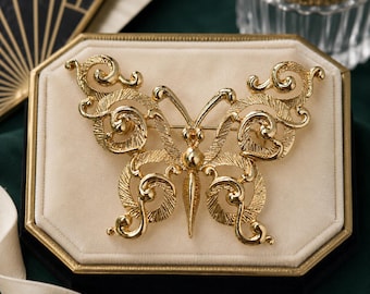Gold Butterfly Brooch, Vintage-Inspired Art Deco Style Pin, Ornate Scrollwork Insect Jewelry, 5 cm