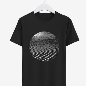 Camiseta gráfica minimalista, serigrafiada, camiseta geométrica, camiseta abstracta imagen 1