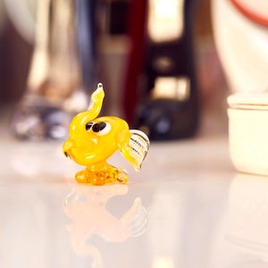 Elephant Glass Figurine, Hand-Blown Figure Art, Handmade Elephant miniature, No Paint Only Colored Glass, Perfect Collectible.