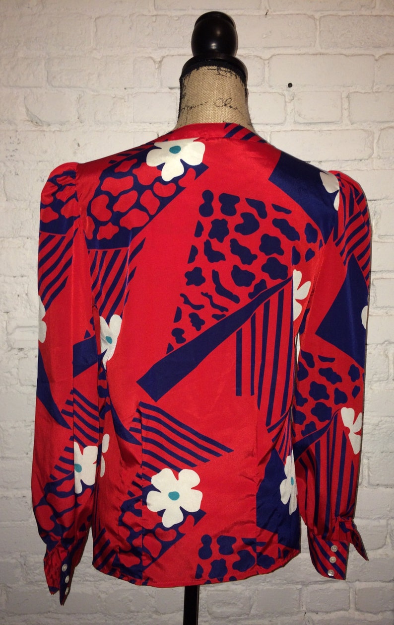 Size 10 Floral Vintage Victoria Jones Blue Polyester Red
