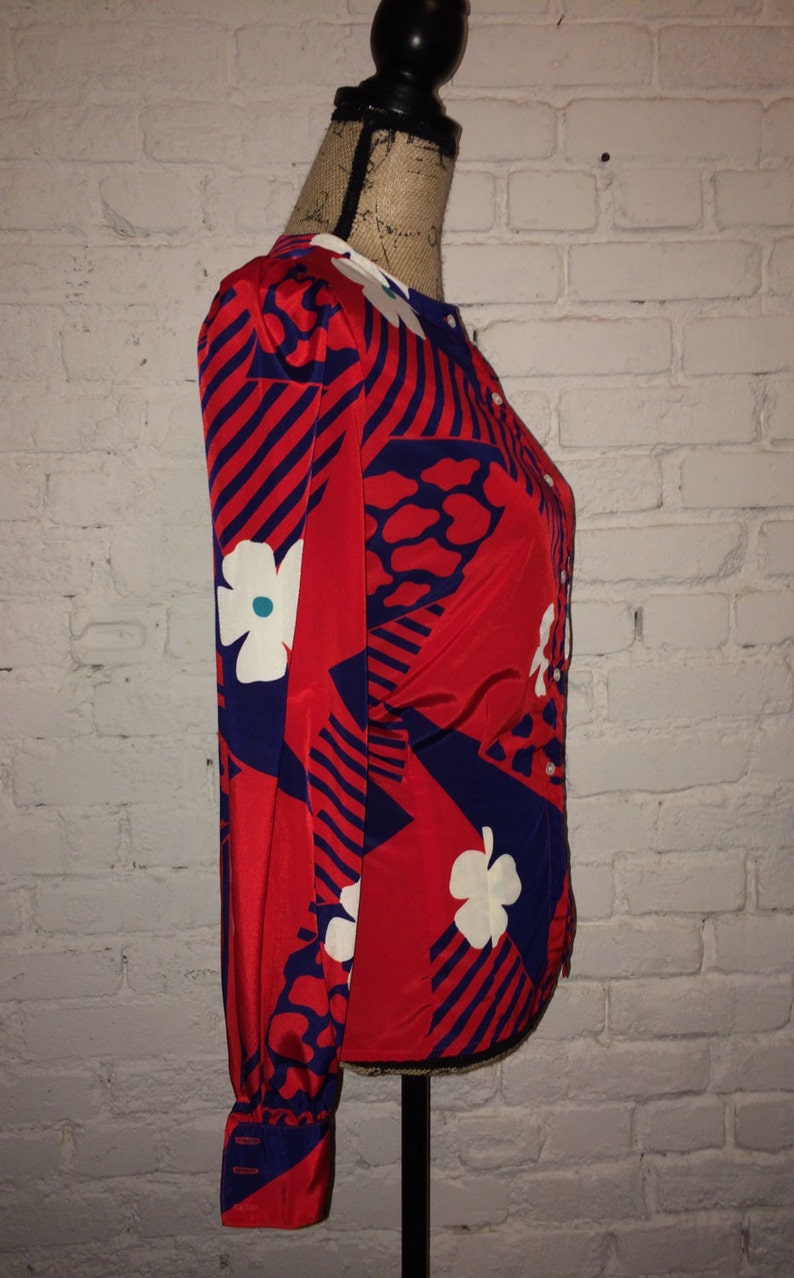 Size 10 Floral Vintage Victoria Jones Blue Polyester Red