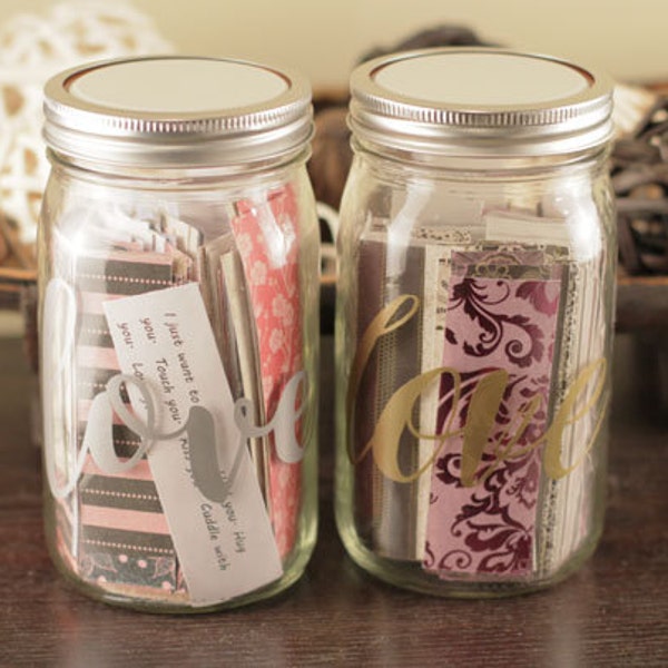 365 days LOVE notes jar.. love quotes.. reasons why i love you.. meaningful gift.. keepsake gift.. anniversary..wedding.. valentines..