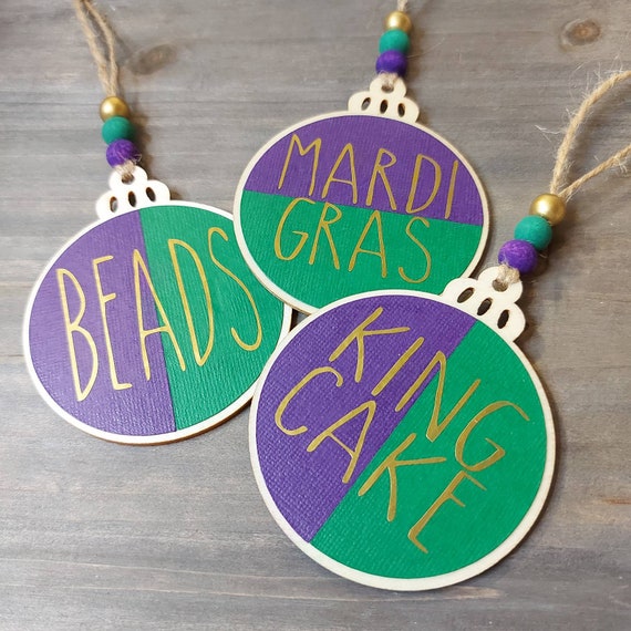 Mardi Gras Themed Wine Charms, New Orleans Mardi Gras, Gift for Fat  Tuesday. Set of 8. MARDI GRAS BEADING.