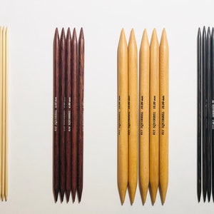 Squirrel Hand-Made Bamboo and Wooden Double-Pointed Knitting Needles - 5pcs/set